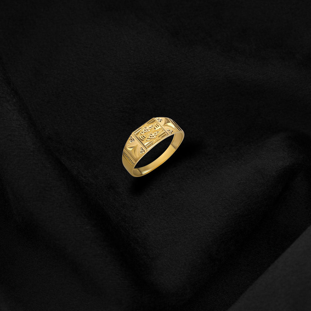 Heavy gold rings for on sale ladies